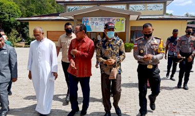 Kapolres-TTU-Menghadiri-Pentabhisann-Sepuluh-Imam-Baru