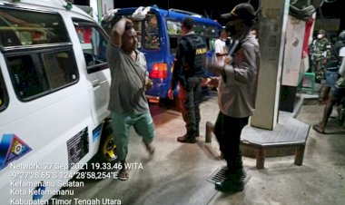 Operasi-Gabungan-PPKM-di-TTU,-TNI/Polri-Ciduk-Sopir-Angkot-‘Bandel’