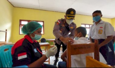 Percepat-Vaksinasi,-Polres-TTU-Jemput-Bola-Hingga-Kecamatan