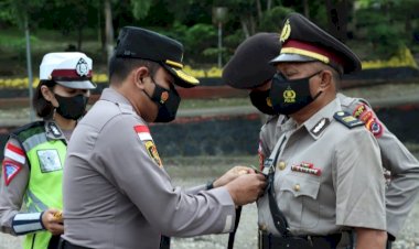 Sertijab-5-Perwira,-Kapolres-TTU-:-Saya-Bangga-Meski-Bertemu-Dalam-Waktu-Singkat