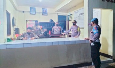 Wakapolres-TTU-Monitor-Anggota-Piket-Fungsi