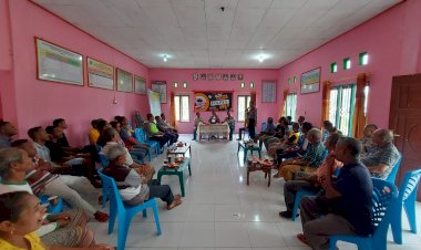 Wakapolres-TTU-Pimpin-Kegiatan-Jumat-Curhat-di-Desa-Naiola-Bikomi-Selatan