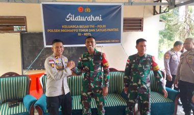 Silaturahmi-Keluarga-Besar-Polsek-Miomaffo-Timur-dan-Satgas-Pamtas-RI-RDTL