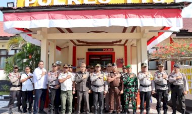 Tingkatkan-Harkamtibmas-Jelang-Pemilu-Serentak-2024,-Polres-TTU-Gelar-Apel-Serentak-Satuan-Keamanan