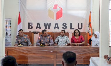 Patroli-Skala-Besar-Polres-TTU-untuk-Menciptakan-Harkamtibmas-pada-Tahapan-Pendaftaran-Bakal-Calon-Presiden-dan-Wakil-Presiden