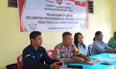 Hadiri-Pelantikan-KPPS,-Bhabinkamtibmas-Kefamenanu-Utara-Imbau-Jaga-Netralitas