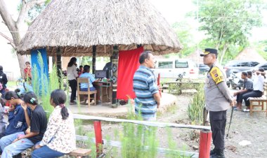 Kapolres-TTU-Pantau-Perekaman-E-KTP-di-Kantor-Camat-Insana