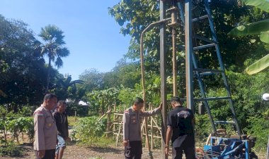 Polres-TTU-Monitor-Sumur-Bor-Bantuan-Kapolda-NTT-di-Kelurahan-Tubuhue