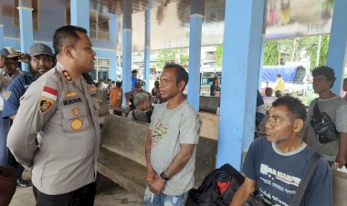 Kapolres-TTU-AKBP-Moh-Mukhson-SH,-SIK,-MH-Tinjau-Langsung-Pusat-Keramaian-Terminal-Kab.-TTU-dalam-Rangka-Operasi-Lilin-2024