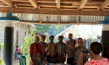 Bhabinkamtibmas-Desa-Lapeom-Rangkul-Tokoh-Adat-dan-Tokoh-Masyarakat-Jaga-Kamtibmas-dan-Cuaca-Ekstrem