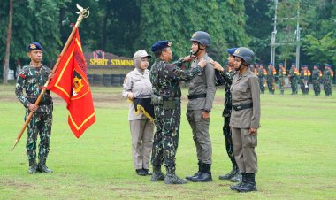 Dankorbrimob-Polri-Pimpin-Upacara-Pembukaan-Dikbangspes-Dasar-Brimob-Mahasiswa-STIK-Angkatan-Ke-83