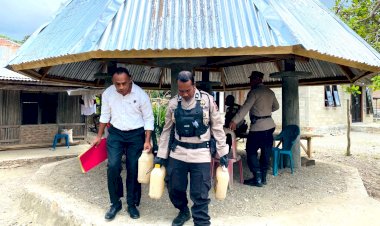 Polres-TTU-Amankan-Puluhan-Liter-Sopi-dalam-Operasi-Pekat,-Tekan-Peredaran-Miras-Oplosan