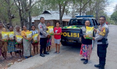 Polsek-Miomaffo-Timur-Salurkan-530-Kg-Beras-Murah-untuk-Warga-Desa-Oenino