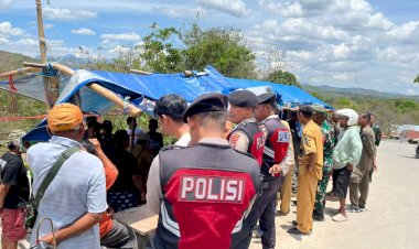 Penertiban-PKL-di-Sekitar-Pasar-Baru-Kefamenanu,-Polres-TTU-Dukung-Kebijakan-Pemda