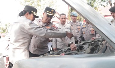 Pastikan-Kesiapan-Armada,-Kapolres-TTU-AKBP-Eliana-Papote-Cek-Seluruh-Kendaraan-Dinas