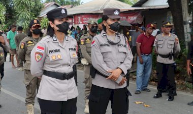 Polres-Belu-Amankan-Proses-Eksekusi-Pengadilan,-Dua-Petugas-Alami-Luka-Akibat-Lemparan-Massa