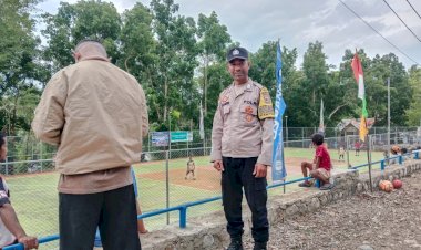 Menjamin-Kondusivitas-Lapangan,-Tiga-Personel-Bhabinkamtibmas-Kawal-Ketat-Bijeli-Cup-2026