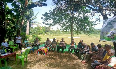 Bhabinkamtibmas-Kota-Kefamenanu-Pererat-Kemanunggalan-Bersama-Kelompok-Tani