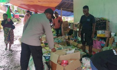 Jaga-Kondusifitas-di-Perbatasan-RI-RDTL,-Anggota-Polsubsektor-Bikomi-Nilulat-Patroli-di-Pasar-Haumeniana