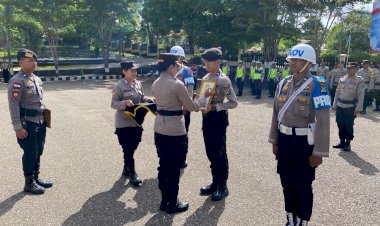 PTDH-Anggota-dan-Kenaikan-Pangkat-Pengabdian-Warnai-Upacara-di-Polres-TTU