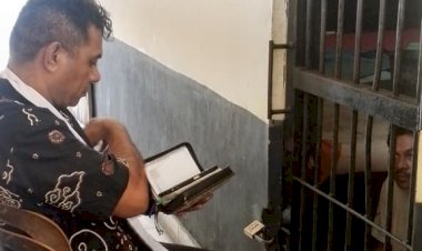 Cahaya-di-Balik-Jeruji,-Kala-Aiptu-Charles-R.-Selan-Menabur-Harapan-di-Rutan-Polres-TTU