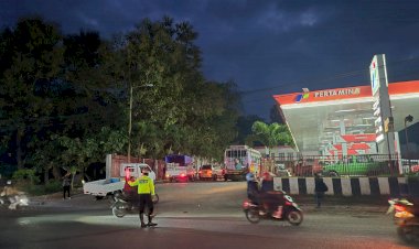 Ciptakan-Rasa-Aman-dan-Nyaman-Bagi-Pengguna-Jalan,-Sat-Lantas-Polres-TTU-Gelar-Gatur-Sore-dan-Penertiban-Humanis