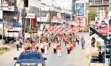 Kapolda-NTT-Hadiri-Pawai-Pembangunan-2026,-69-Tim-Tampilkan-Wajah-Keberagaman-NTT