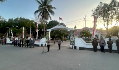 Semarak-HUT-RI-ke-81,-Polres-TTU-Bersama-Unsur-Forkopimda-Kobarkan-Semangat-Nasionalisme-Lewat-Taptu-dan-Pawai-Obor