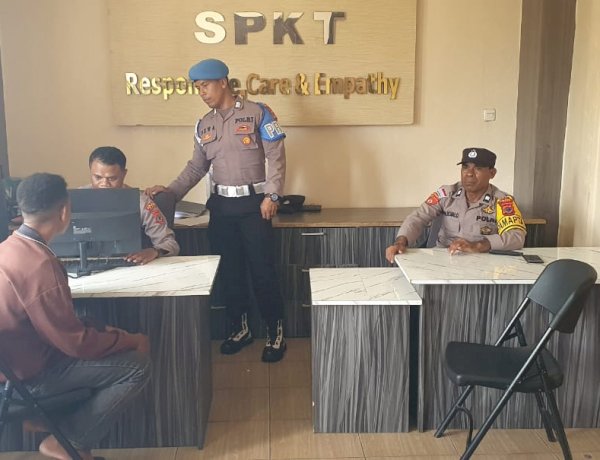 Guna-Menjamin-Mutu-Pelayanan,-Propam-Polres-TTU-Lakukan-'Kontrol-Kualitas'-Terhadap-Petugas-Operasional