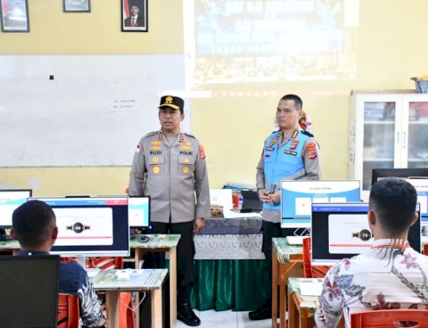 “Jangan Percaya Calo!” Pesan Tegas Kapolda NTT Saat Tinjau Seleksi Taruna AKPOL 2026 di Kupang