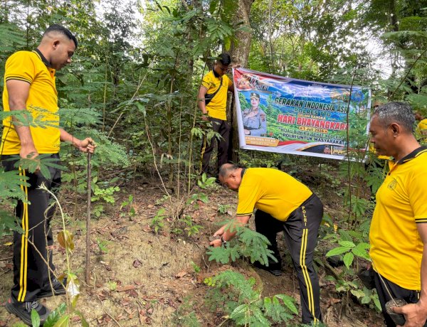 Polres TTU Gelar Aksi Penghijauan dalam Rangka Hari Bhayangkara ke-80
