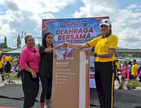 HUT Bhayangkara ke-80: Kapolres TTU Berbagi Kebahagiaan Lewat Doorprize dan Paket Pendidikan untuk Anak-Anak TTU
