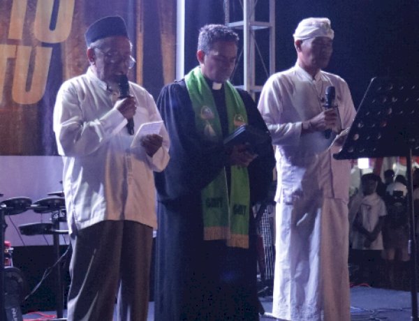 Tiga Pemuka Agama Pimpin Doa Bersama “Nada Harapan TTU untuk Flores”, Satukan Hati untuk Kebangkitan Flores