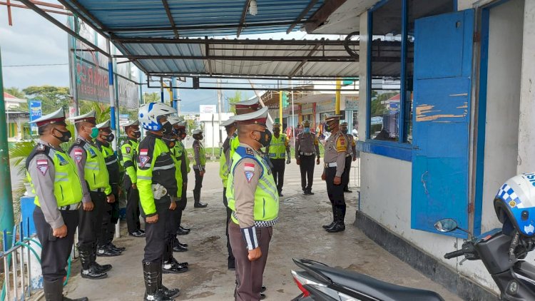 JELANG PERAYAAN IMLEK, SAT LANTAS POLRES TTU HIMBAU TERTIB BERLALULINTAS