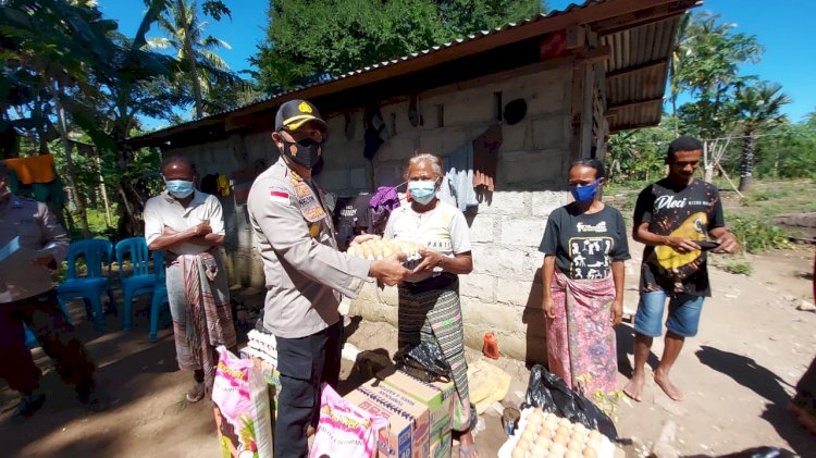 Lagi, Polri Beri Bantuan Korban Bencana di TTU, Kapolres : Semoga Bermanfaat