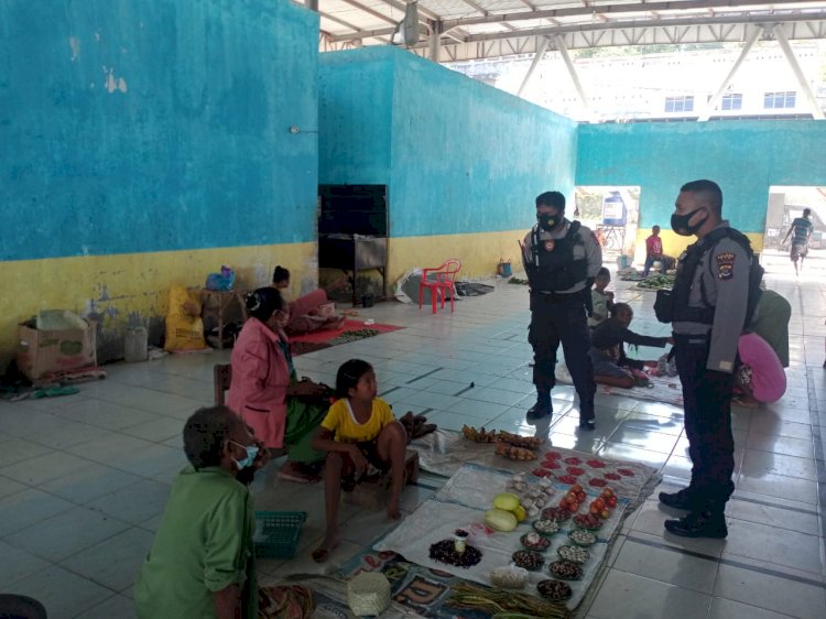 Patroli Pagi, Raimas Polres TTU Sambangi Pedagang Pasar dengan Humanis