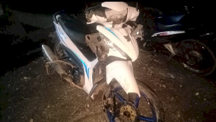 Lakalantas di Tikungan Tokbesi, Honda Revo Tabrak Honda CBR