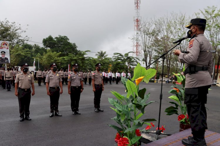 26 Anggota Polres TTU Naik Pangkat, Kapolres : Pangkat Itu Amanah