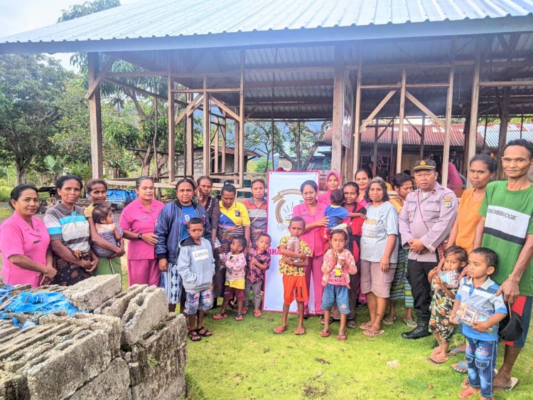 Polsek Miomaffo Barat Gelar PMT Bergizi Bagi Balita Stunting