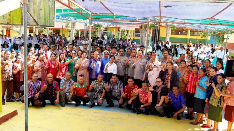 Kapolda NTT Tatap Muka Dengan Siswa SMAN 1 Kefamenanu