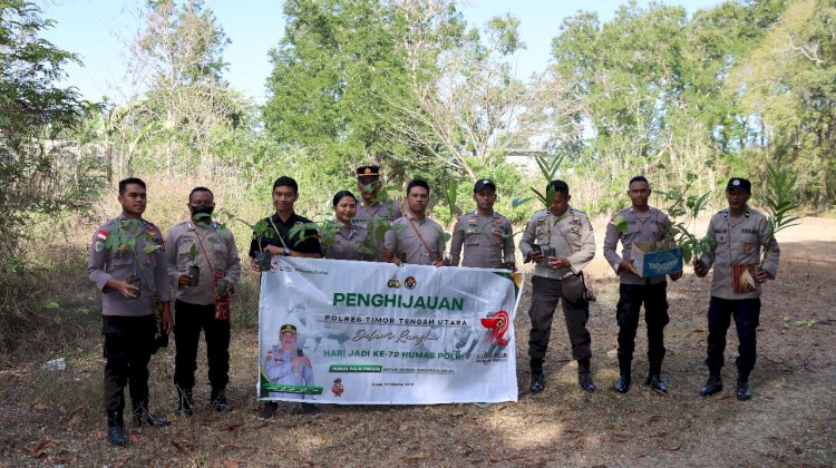 Wujud Cinta Lingkungan Dalam Rangkaian Kegiatan Hari Jadi ke-72 Humas Polri, Polres TTU Gelar Penghijauan