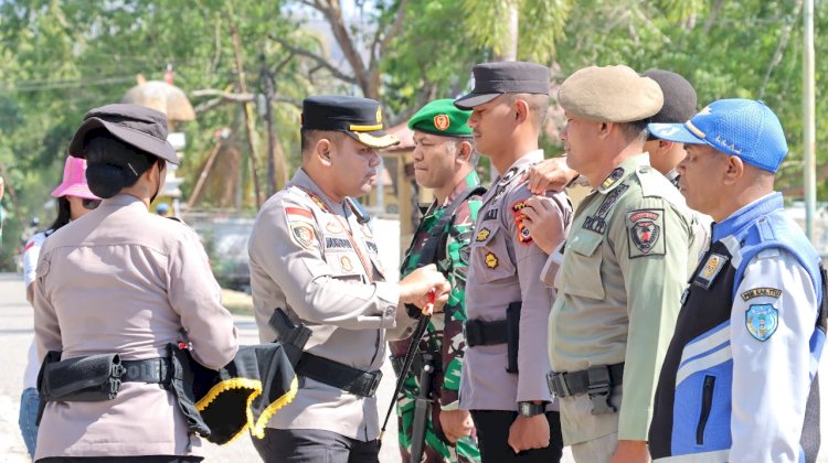 Gelar Pasukan Mantap Brata 2023-2024 dan Simulasi Pengamanan Kota dalam Rangka Pemilu 2024 di Polres TTU