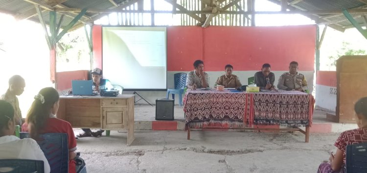 Bhabinkamtibmas Motadik Polres TTU Imbau Ketua RT dan RW Bersama Jaga Kamtibmas