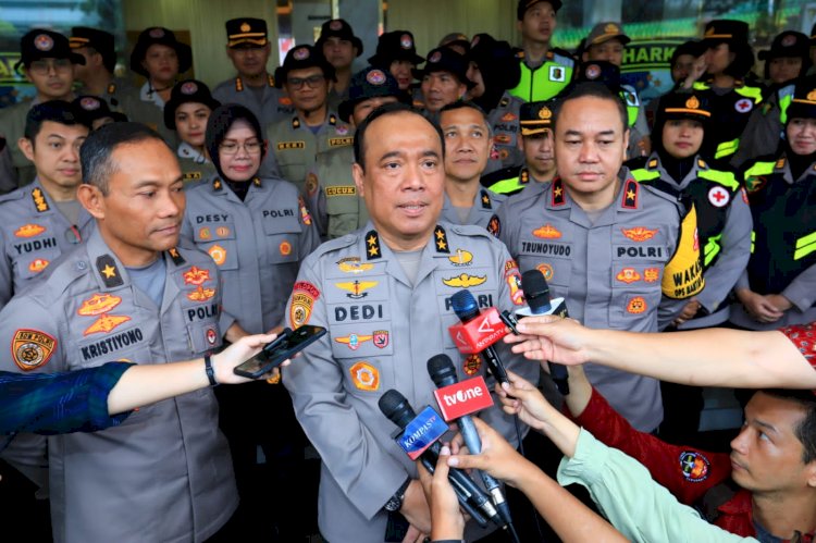 Polri Kirim Tim Kemanusiaan Bantu Korban Banjir Demak