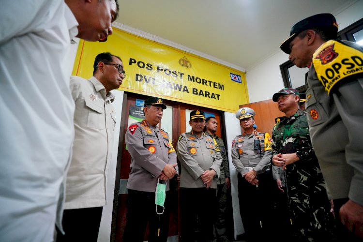 Kapolri Pastikan Beri Pelayanan Terbaik Bagi Keluarga Korban Kecelakaan Tol Cikampek KM 58