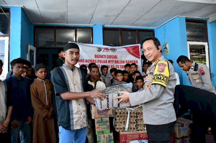 Bidhumas Polda NTT Gelar Bansos untuk Panti Asuhan dan Wartawan dalam Rangka HUT ke-73 Humas Polri