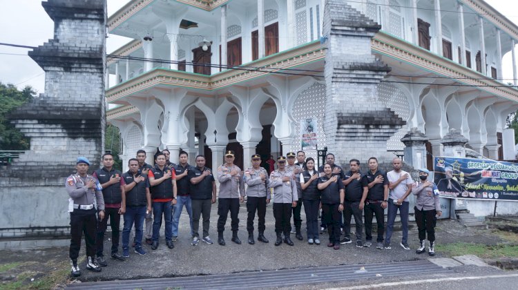 Gelar Aksi Berbagi Takjil, Polres TTU Sita Perhatian Publik Kota Kefamenanu