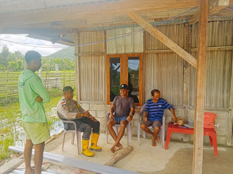Membangun Ketahanan Keluarga di Kampung Bokon: Langkah Bhabinkamtibmas Melawan Pengaruh Miras