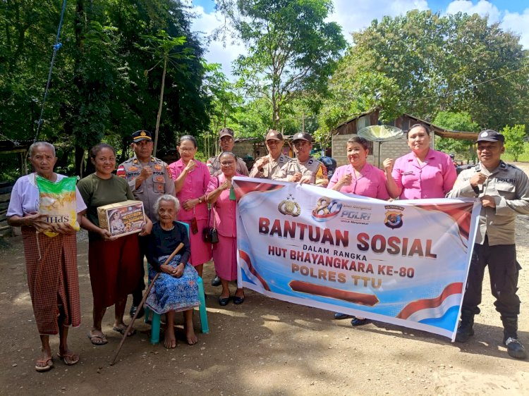 Sambut HUT Bhayangkara ke-80: Polsek Noemuti Salurkan Bantuan Sosial, Wujud Nyata Kepedulian Polri Bagi Masyarakat