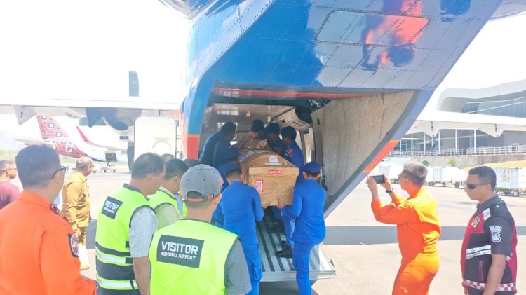 Gugur di Papua, Jenazah drh. Alfonsius Diterbangkan dengan Pesawat Polri Menuju Maumere